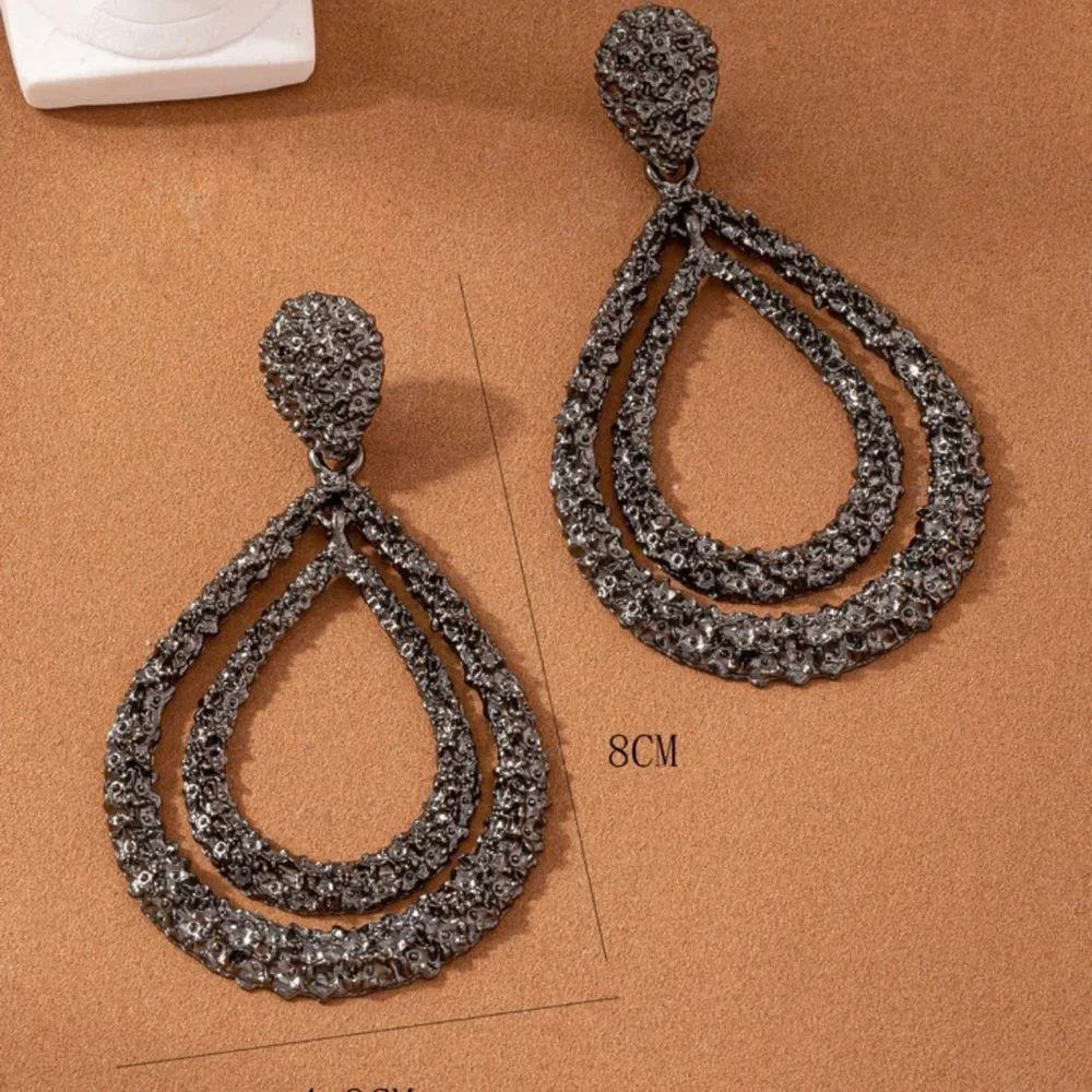 Water Drop Earrings - Picture 3 of 5